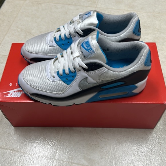 Nike Air Max - Picture 3 of 7